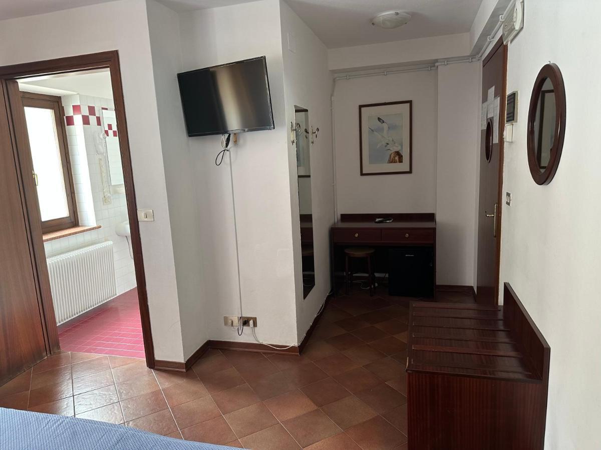 Hotel Alla Citta Di Trieste Grado Exterior photo